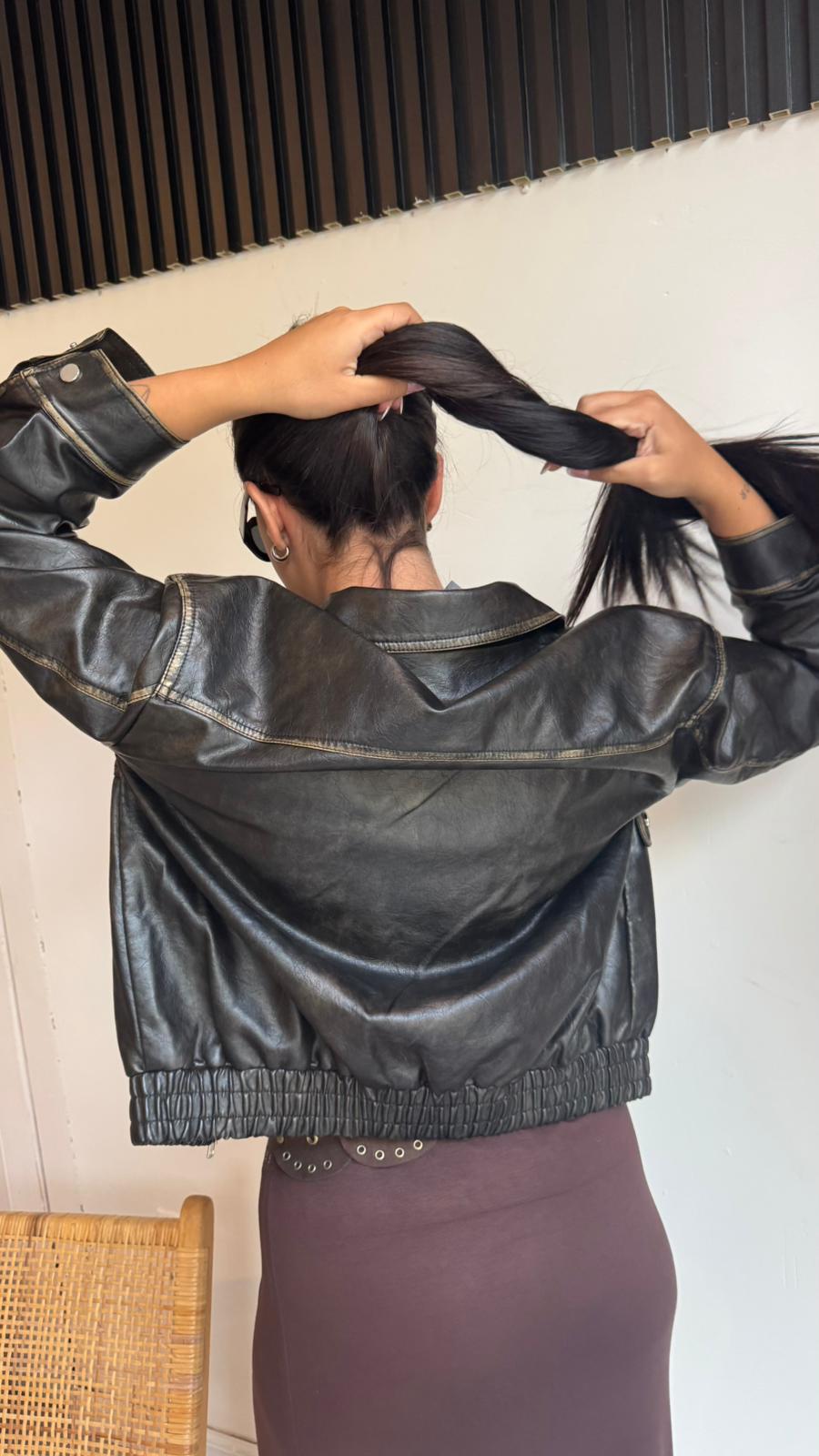Campera Bomber Asia - Negro - Imagen 2